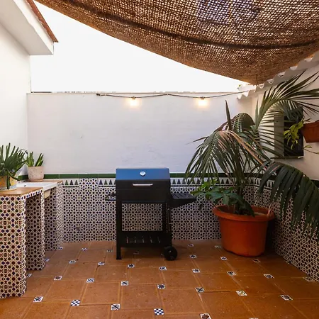 Privada Con Barbacoa Y Patio Cerca De La Playa *