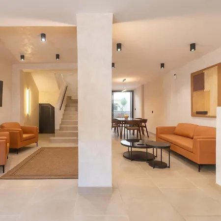 Privada Con Barbacoa Y Patio Cerca De La Playa Hébergement de vacances Torremolinos