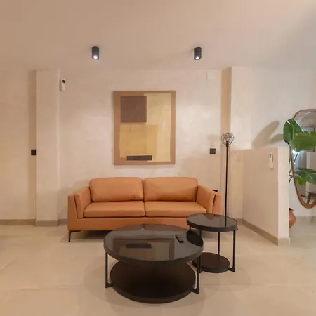 Privada Con Barbacoa Y Patio Cerca De La Playa *