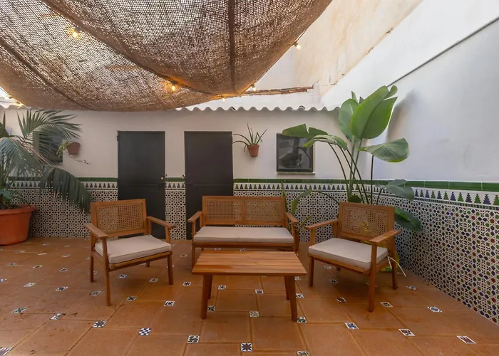 Privada Con Barbacoa Y Patio Cerca De La Playa *